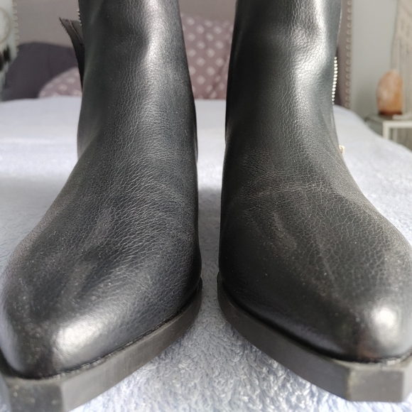 *SOLD* SHEIN Ankle boots - Picture 4 of 5